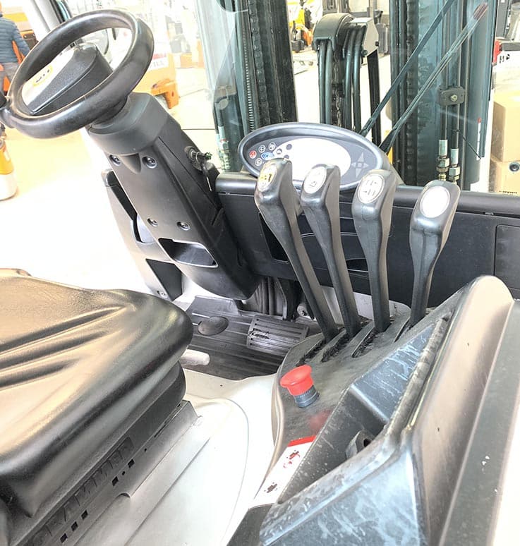 CesenaService_Usato_Carrelli_Elevatori_Elettrici_RX_20-20_23_20